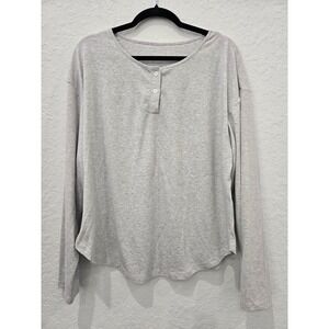 NWOT Womens Gray Henley Long Sleeve Top XL Heathered Relaxed Fit Curved Hem